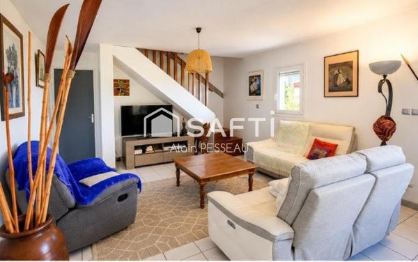Superbe villa à Montvert avec dépendance locative