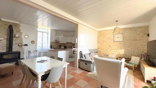 Maison en pierre de 226m² Luçon 5 chambres