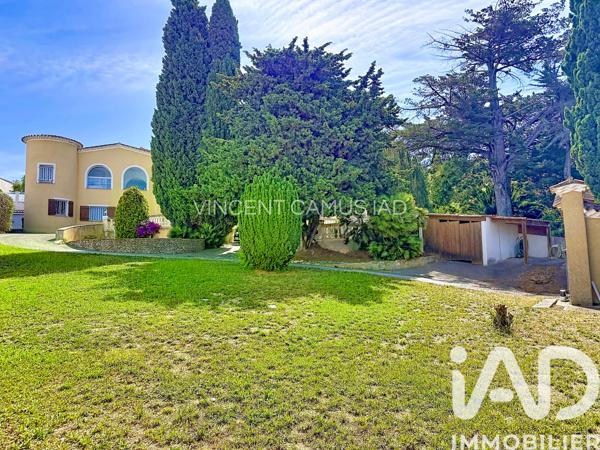 Maison à vendre 7 pièces 263 m² Sanary-sur-Mer
