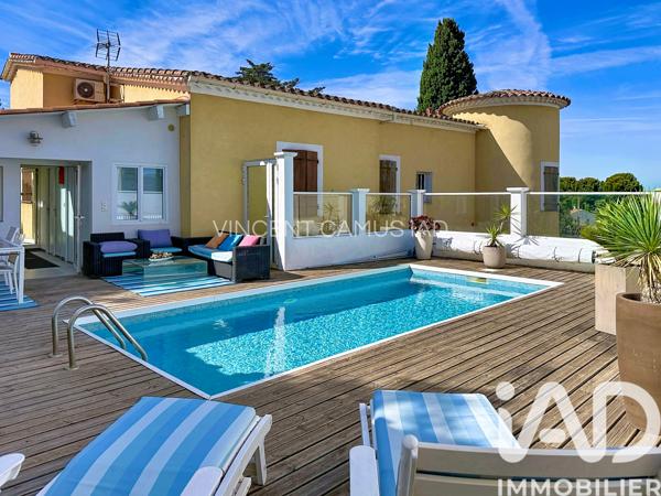 Maison à vendre 7 pièces 263 m² Sanary-sur-Mer