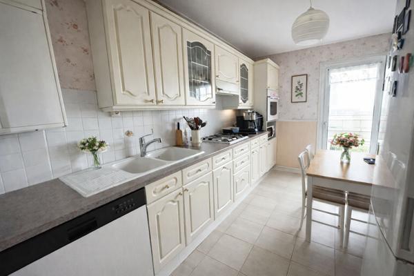 Dernier étage avec vue panoramique sur Nantes, un appartement lumineux au potentiel remarquable