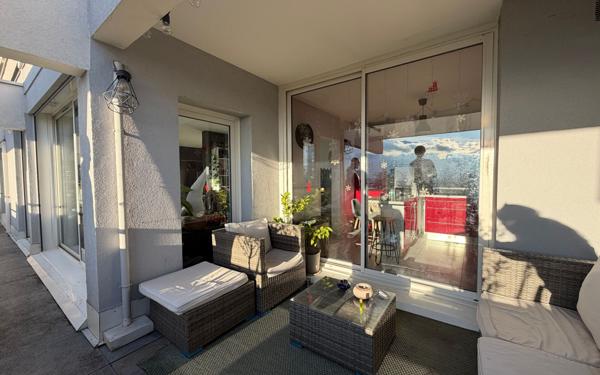 Appartement à vendre    3 pièces • 76 m2 Meylan