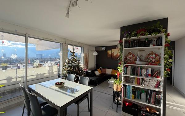 Appartement à vendre    3 pièces • 76 m2 Meylan