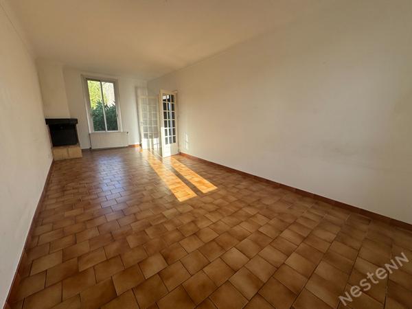 Maison des années 30 proche du centre ville et son studio loué.