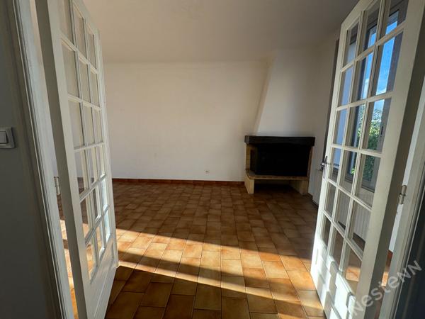 Maison des années 30 proche du centre ville et son studio loué.