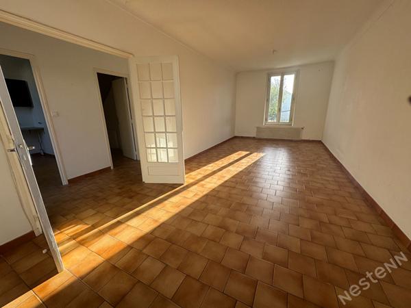 Maison des années 30 proche du centre ville et son studio loué.