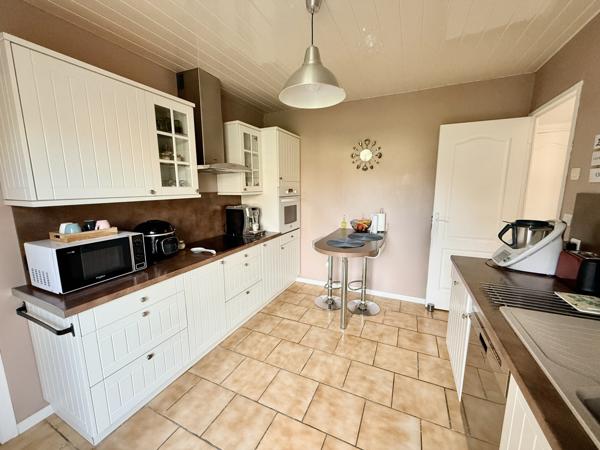 Coulommiers (77120) Pavillon rénové avec garage et jardin