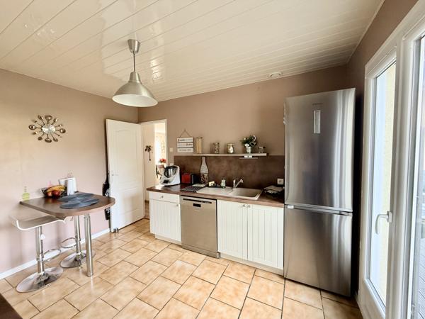 Coulommiers (77120) Pavillon rénové avec garage et jardin