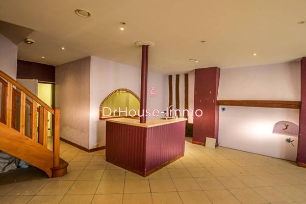 Commerce à louer 2 pièces de 80 m²