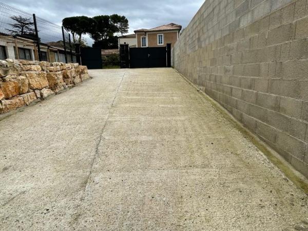 Terrain Constructible Bagnols-sur-Cèze 03 a 93 ca