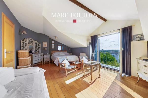 Suresnes : Maison familiale de 200 m² avec exterieurs et vues sur Paris