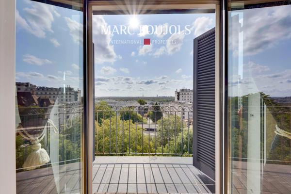 Suresnes : Maison familiale de 200 m² avec exterieurs et vues sur Paris