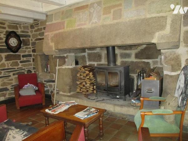 MOULIN FONDE EN TITRE ( VIE EN AUTONOMIE POSSIBLE) : CHATEAUNEUF DU FAOU