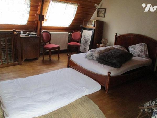 MOULIN FONDE EN TITRE ( VIE EN AUTONOMIE POSSIBLE) : CHATEAUNEUF DU FAOU