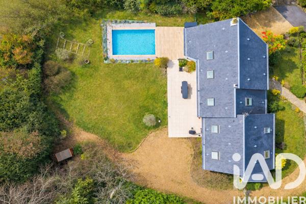 Maison à vendre 9 pièces 229 m² Yvré-l'Évêque