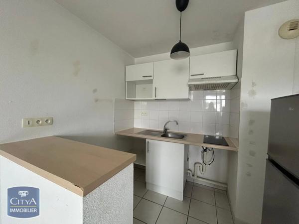 Appartement à louer 2 pièces 43.98m² Tours (37200)