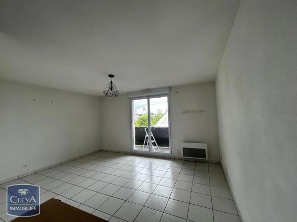 Appartement à louer 2 pièces 43.98m² Tours (37200)