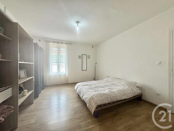 Maison à vendre  4 pièces - 122 m 2   MOULINS  - 03
