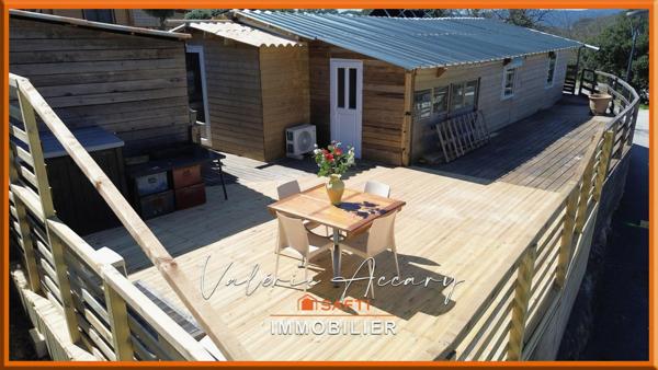 Rocbaron : Terrain de 293 m² avec chalet de 58 m², 2 chambres, terrasse, atelier...