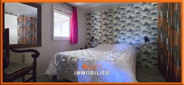 Rocbaron : Terrain de 293 m² avec chalet de 58 m², 2 chambres, terrasse, atelier...