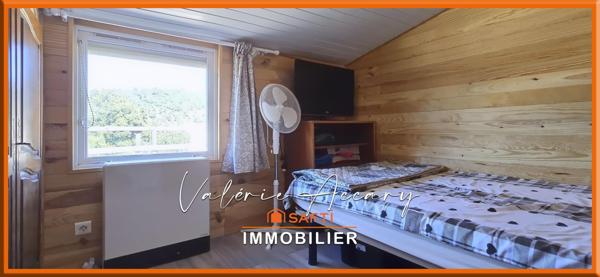Rocbaron : Terrain de 293 m² avec chalet de 58 m², 2 chambres, terrasse, atelier...