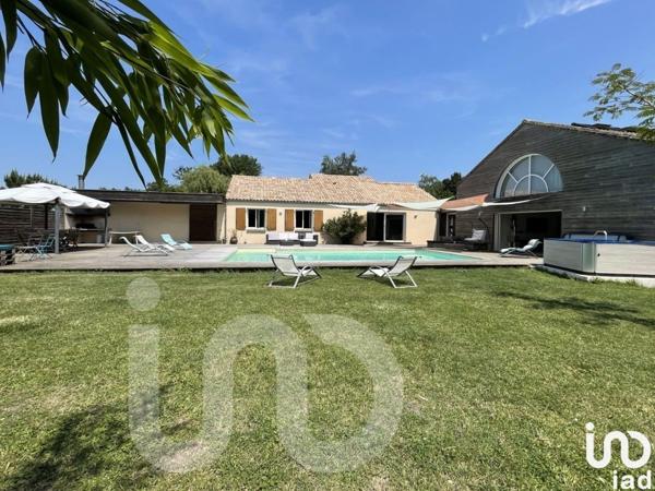 Maison 12 pièces de 310 m² à Étaules (17750)