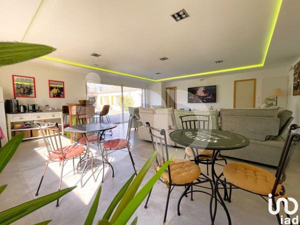 Maison 12 pièces de 310 m² à Étaules (17750)