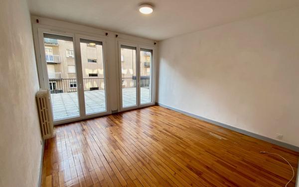 Appartement à vendre    2 pièces • 47 m2 Mazamet