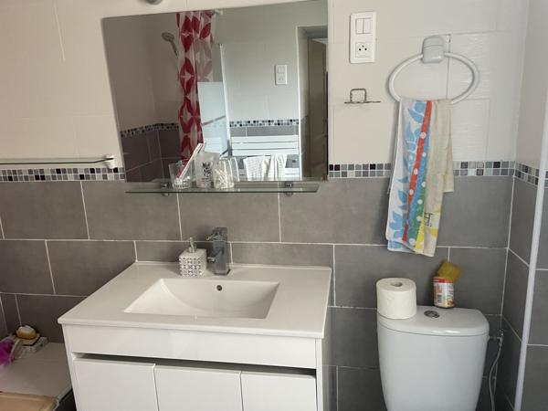 Maison T7 en pierre sur sous-sol