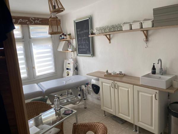 Domont (95330) Investissement rentable. cabinet paramédical loué