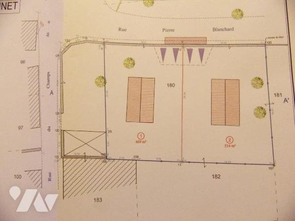 TERRAIN A BATIR  AU CALME ET PROCHE DU CENTRE