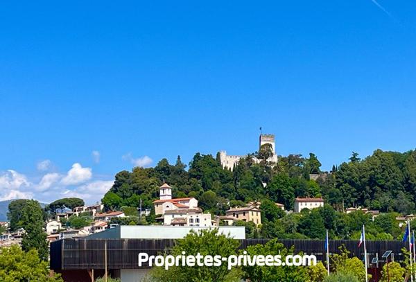 Appartement Villeneuve Loubet 2 pièce(s) 48m2 , jardins 141m2, 2 parkings