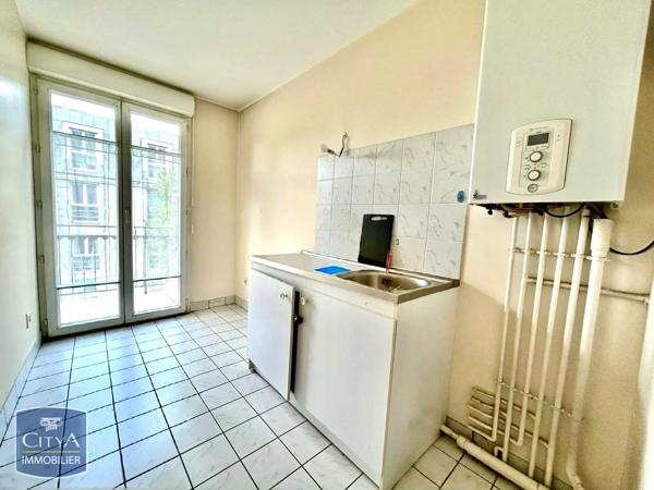 Appartement à louer 2 pièces 45.44m² Noisy-le-Grand (93160)