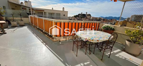 CENTRE CANNES 3 PIECES 95 M2 DERNIER ETAGE VUE MER