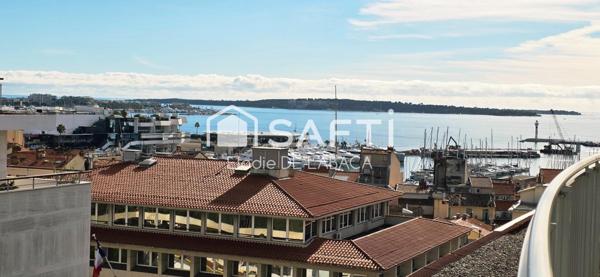 CENTRE CANNES 3 PIECES 95 M2 DERNIER ETAGE VUE MER