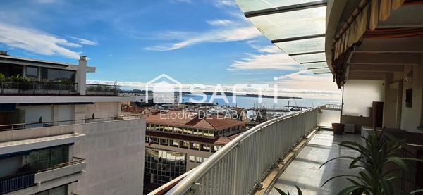 CENTRE CANNES 3 PIECES 95 M2 DERNIER ETAGE VUE MER