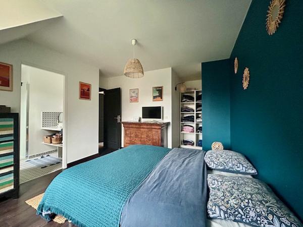 Marcoussis (91460) MARCOUSSIS - MAISON INDIVIDUELLE FAMILIALE DE STANDING - 140 M2 - 7 PIECES - JARDIN ET GARAGE