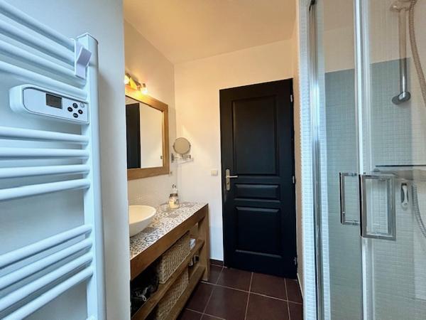 Marcoussis (91460) MARCOUSSIS - MAISON INDIVIDUELLE FAMILIALE DE STANDING - 140 M2 - 7 PIECES - JARDIN ET GARAGE