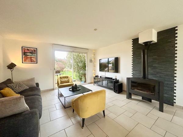 Marcoussis (91460) MARCOUSSIS - MAISON INDIVIDUELLE FAMILIALE DE STANDING - 140 M2 - 7 PIECES - JARDIN ET GARAGE