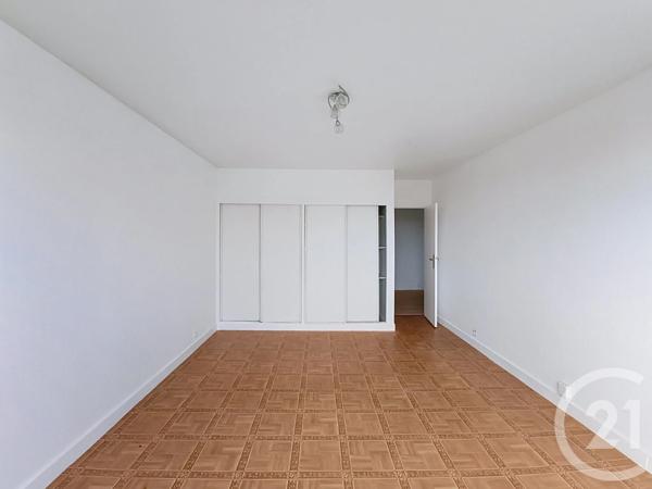 Appartement F1 à vendre  1 pièce - 41,29 m 2   ST DENIS  - 93