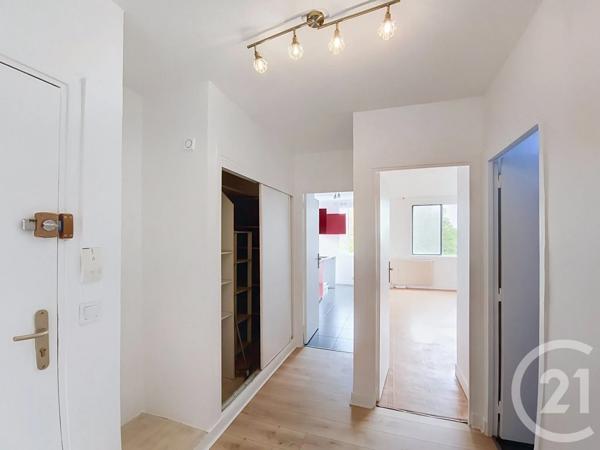Appartement F1 à vendre  1 pièce - 41,29 m 2   ST DENIS  - 93