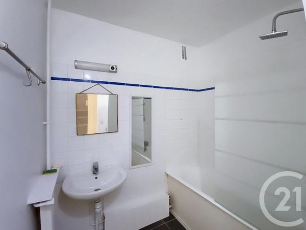 Appartement F1 à vendre  1 pièce - 41,29 m 2   ST DENIS  - 93