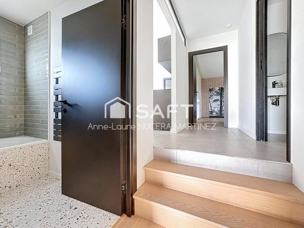 Maison ossature bois de plain pied, 4 chambres, un garage et grand jardin