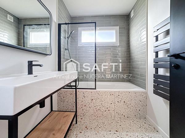 Maison ossature bois de plain pied, 4 chambres, un garage et grand jardin