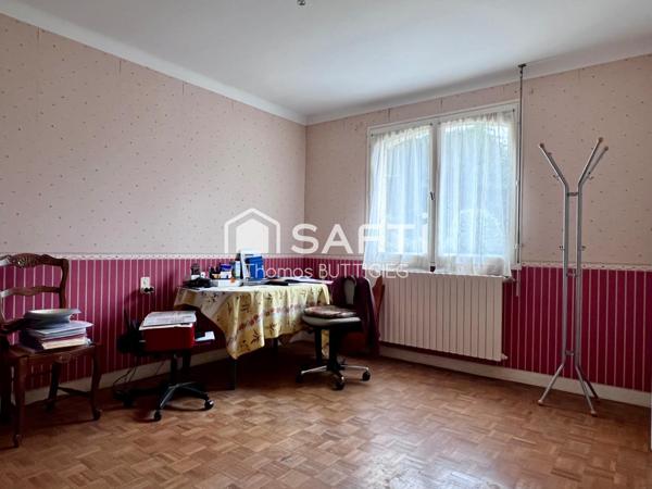 Maison 5 chambres, garage, en bourg.