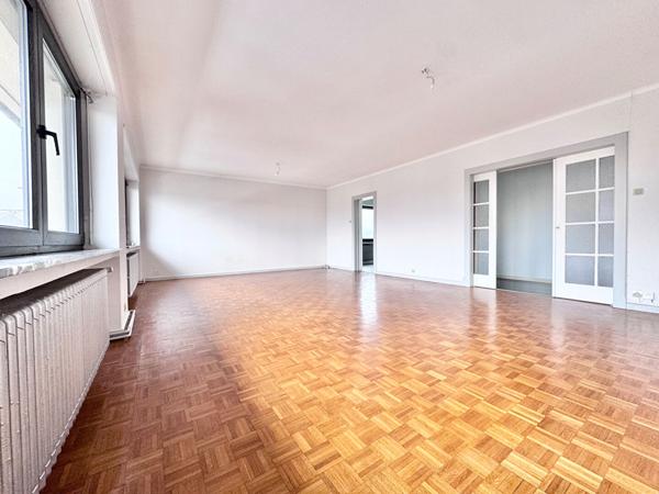 Lumineux et spacieux T5 de 130 m² * balcon * garage privé * cave