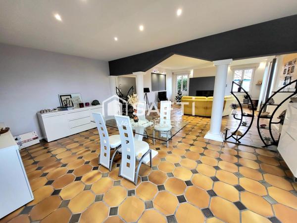 Maison de ville 5 chambres avec grand jardin à Biganos