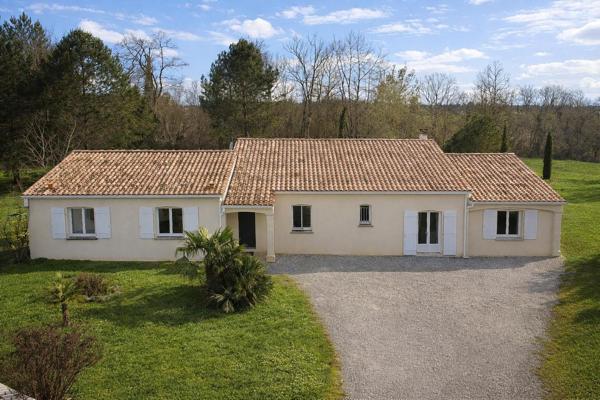 Maison familiale 209 m² - Grande pièce de vie - Moins de 15 min du centre-ville et de la gare LGV