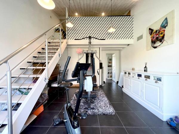 Maison familiale 209 m² - Grande pièce de vie - Moins de 15 min du centre-ville et de la gare LGV