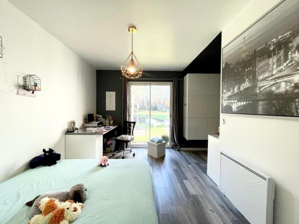 Maison familiale 209 m² - Grande pièce de vie - Moins de 15 min du centre-ville et de la gare LGV